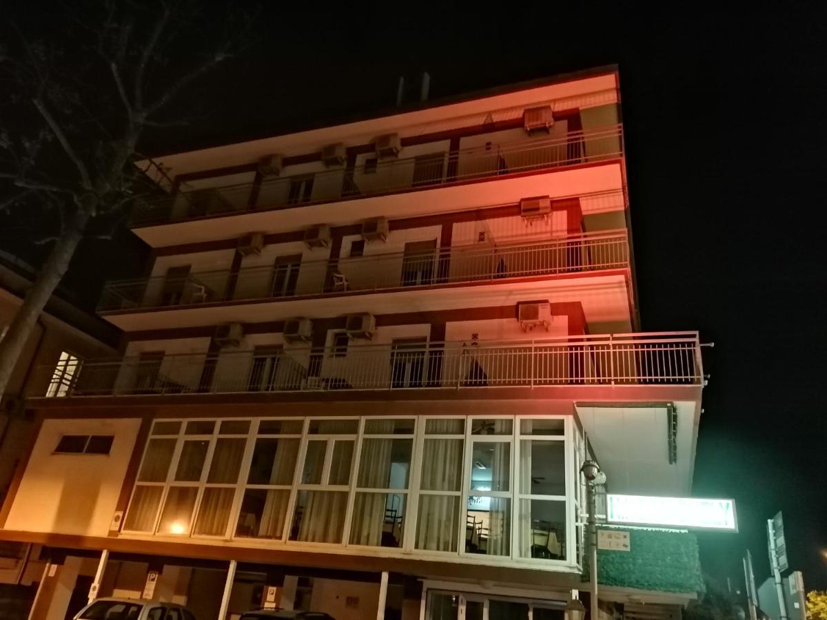 诺瓦戴利酒店 里米尼 外观 照片