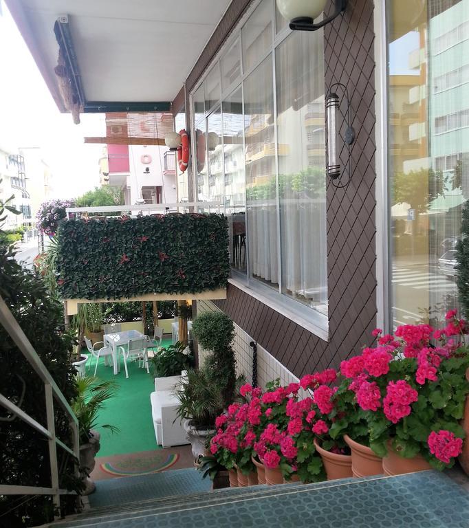 诺瓦戴利酒店 里米尼 外观 照片